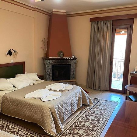 To Spiti Tis Irinis Hotel Vitina Exterior photo